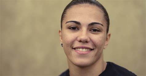 Jessica Andrade not bothered by leaked nude photos; paid off。